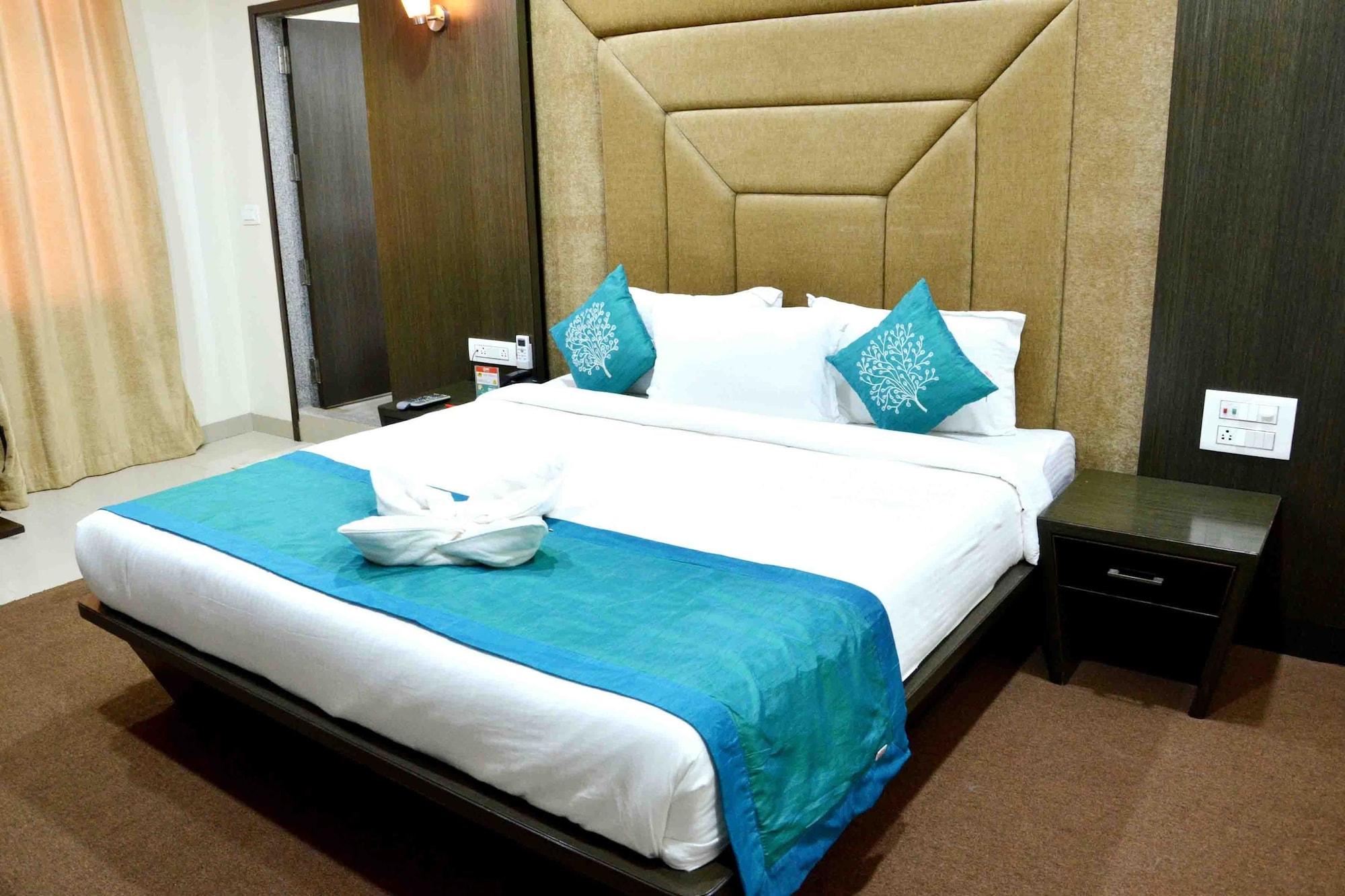 Capital O 1546 The Sensation Hotel Indore Zewnętrze zdjęcie