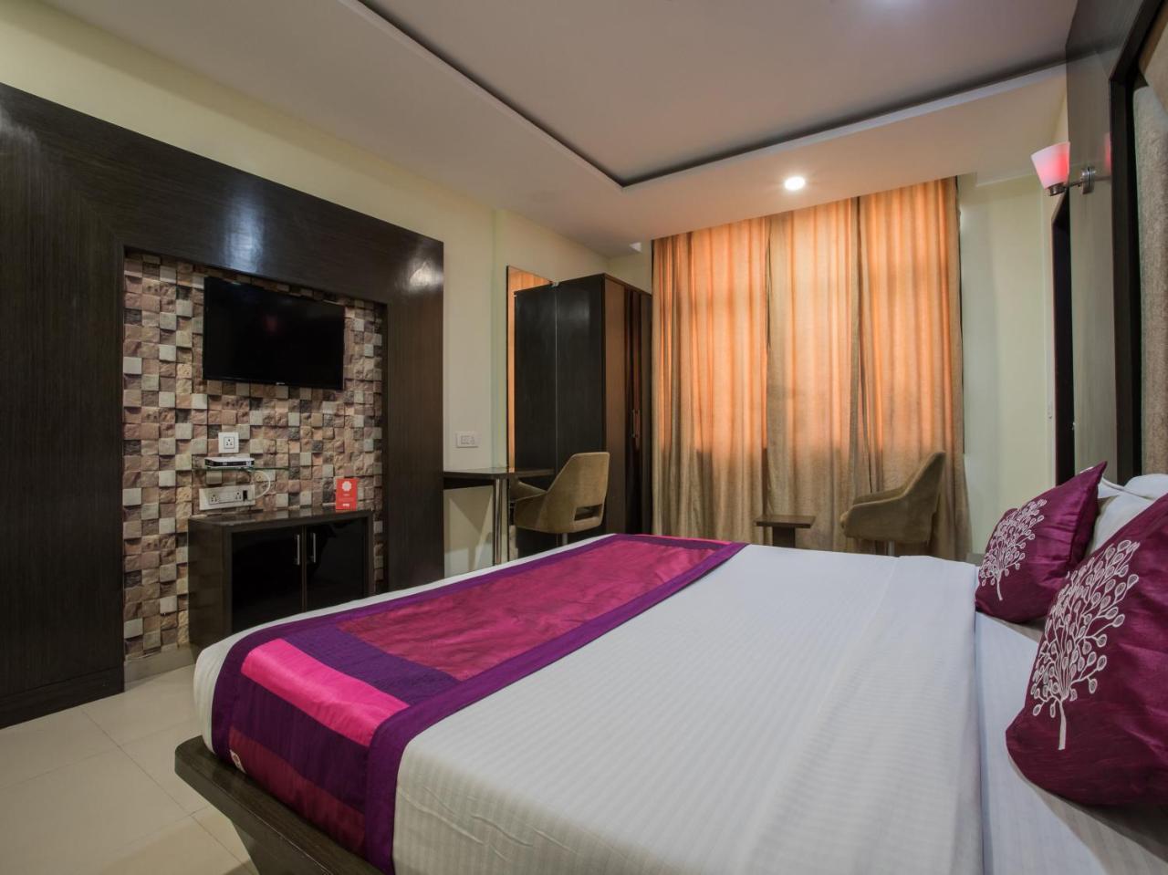 Capital O 1546 The Sensation Hotel Indore Zewnętrze zdjęcie