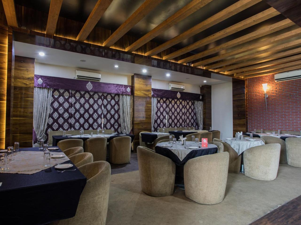 Capital O 1546 The Sensation Hotel Indore Zewnętrze zdjęcie